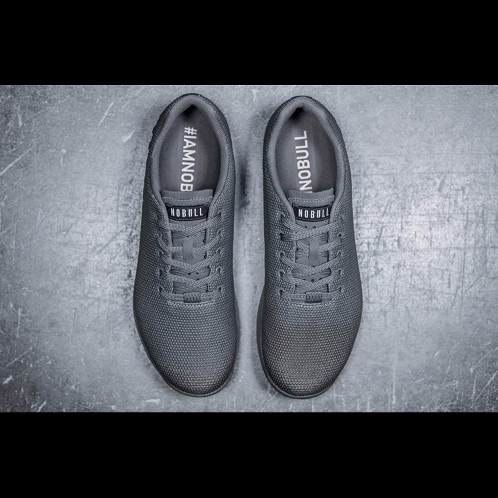 NOBULL grey 9.5 men’s trainer shoe